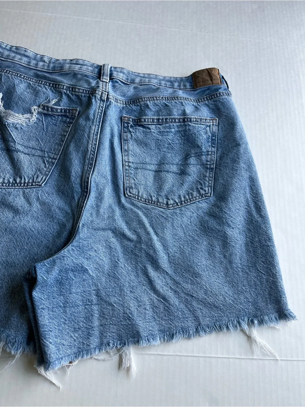 American Eagle Women’s Denim Baggy Mom Jeans Shorts 14